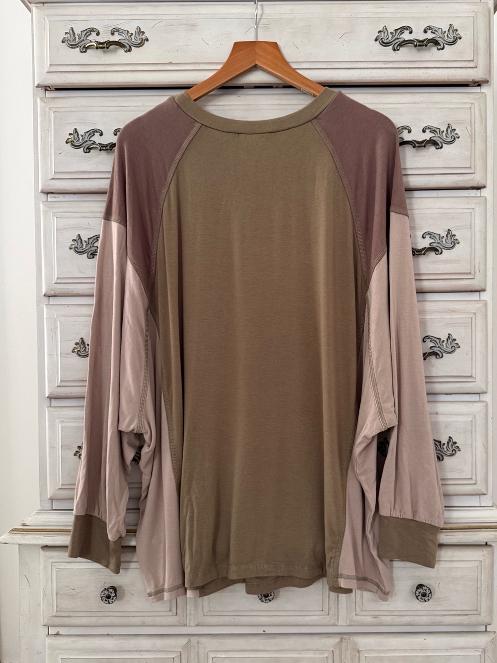 Vici Colorblock Knit Top - Picture 2 of 4